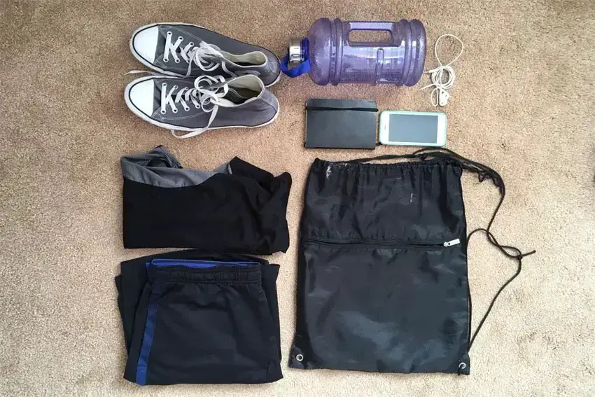 It's first time going to the gym, here's what you to bring! Iron and Strength